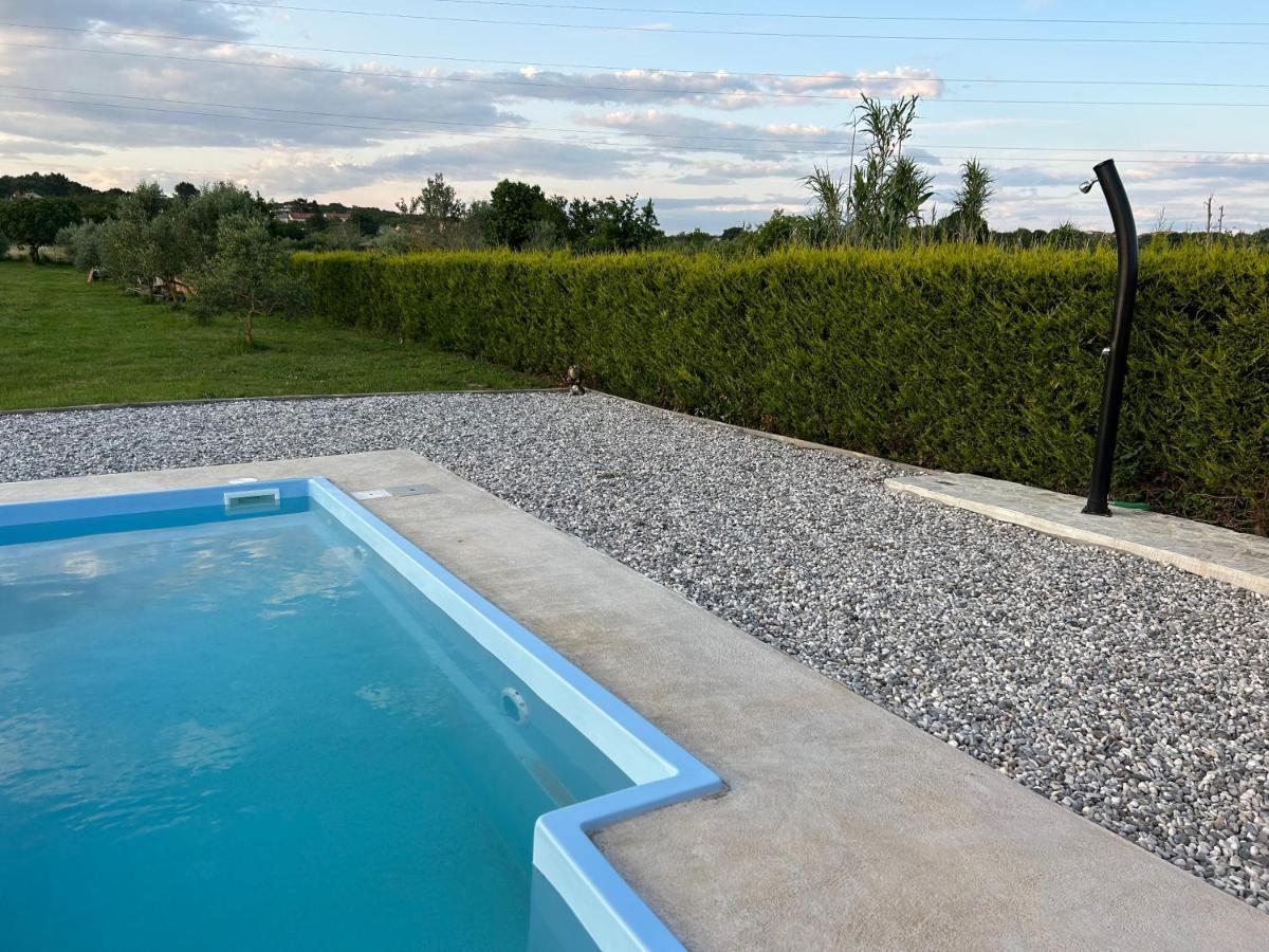 Dora House With Wifi And Outdoor Swimming Pool Villa Pula Buitenkant foto