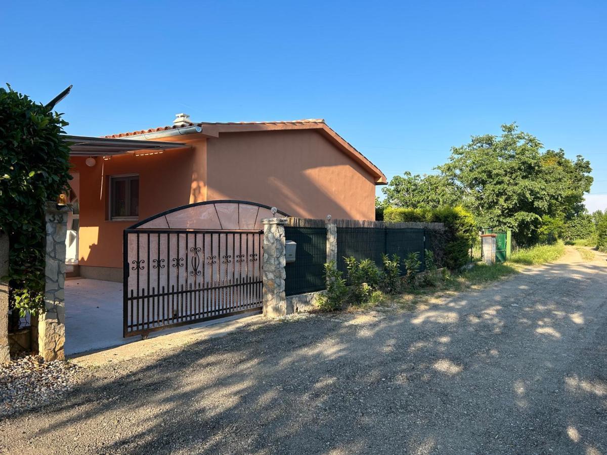 Dora House With Wifi And Outdoor Swimming Pool Villa Pula Buitenkant foto